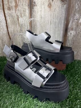 Buffalo Flora On Vegan Silver Platform Chunky Sandals EU39